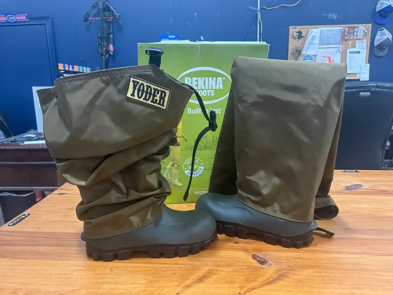 Bekina Boots With Yoder Super Chaps - Size 9 | Standard Sized Chaps - Clearance (New) 1