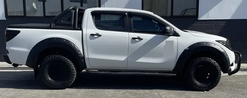 Bt50 - Bolt Flares 1
