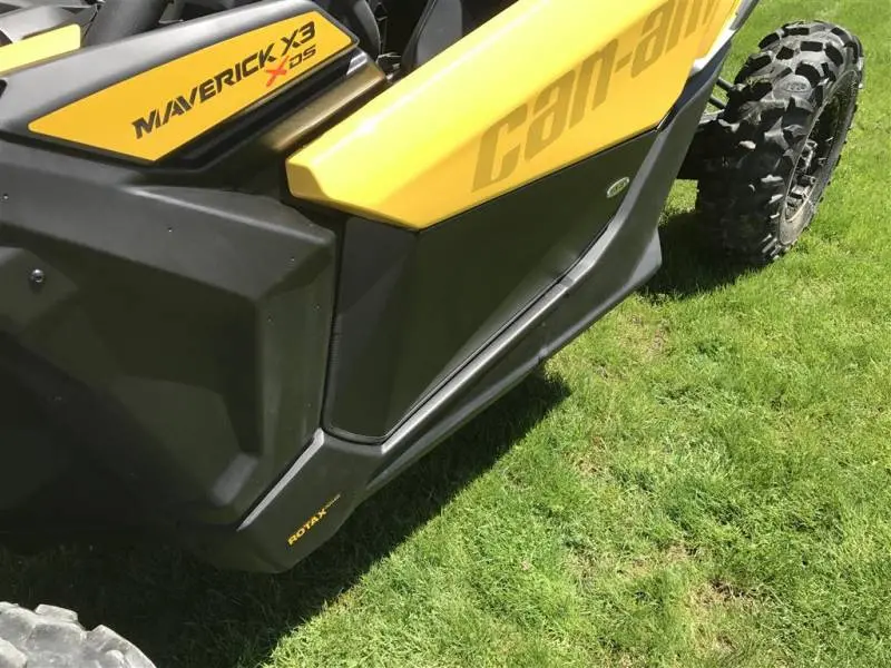 Can-Am Maverick X3 Lower Door Set 1
