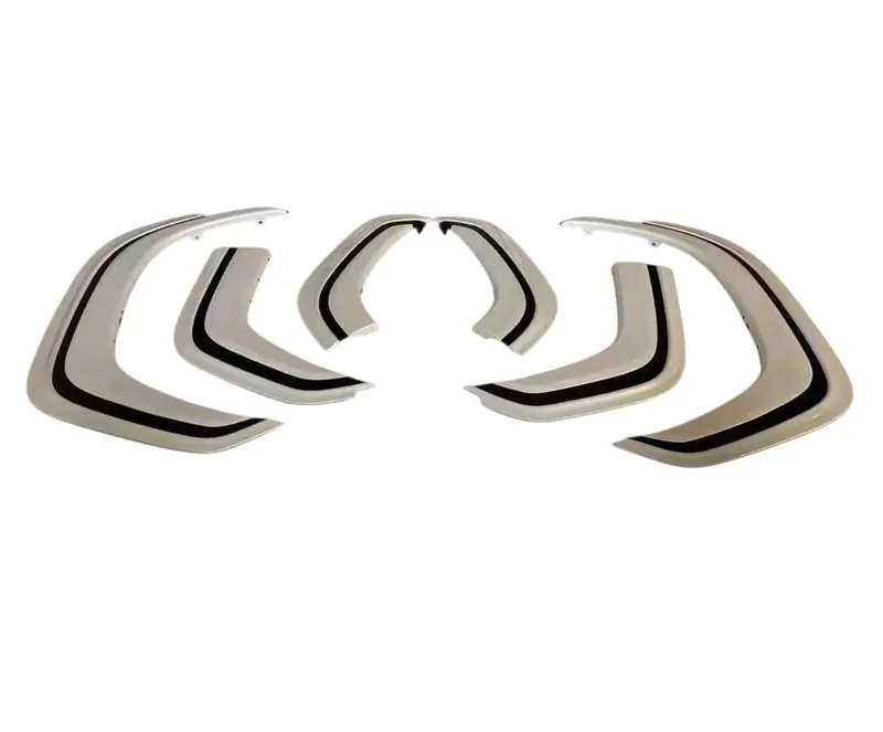 Color Coded Smooth Fender Flares For Land Cruiser 300 Series 1