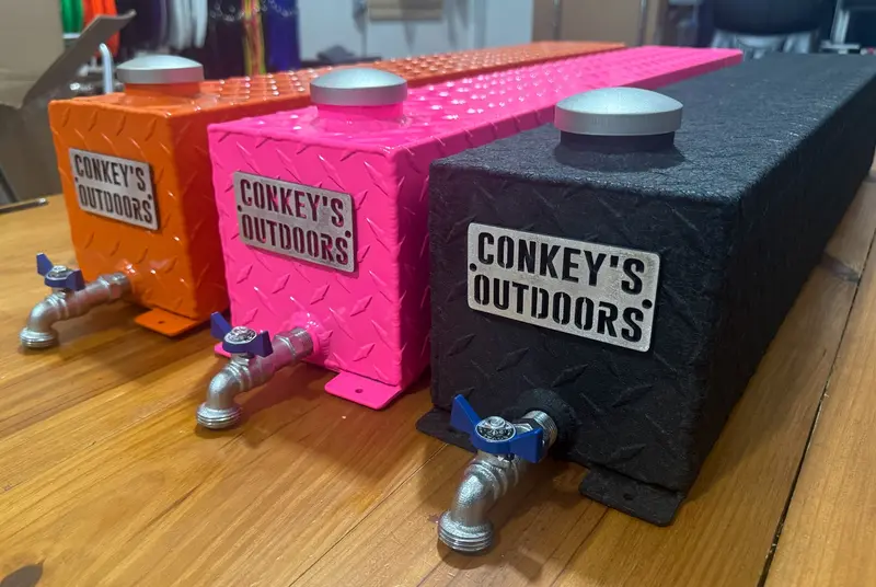 Conkey's Limited Edition 5.5 Gallon Aluminum Water Tanks - Clearance (New) 1
