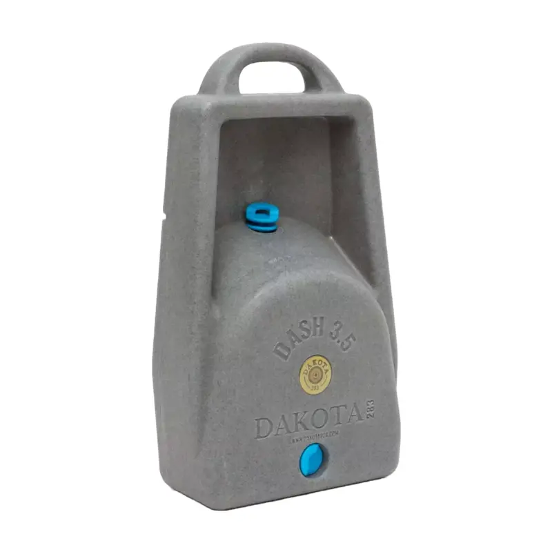 Dakota 283 Dash - 3.5 Gallon Watering System 2