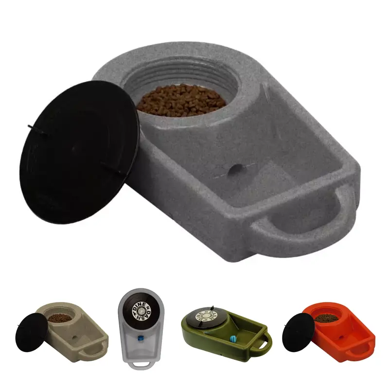 Dakota 283 Dine N Dash - Feeding & Watering System 1