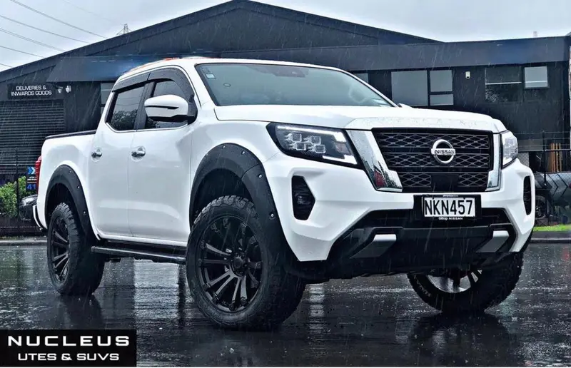 Navara 2021 - Bolt Style Flares 1