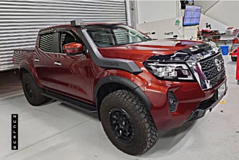 Nissan Navara 2021+ Slim Fender Flares 1