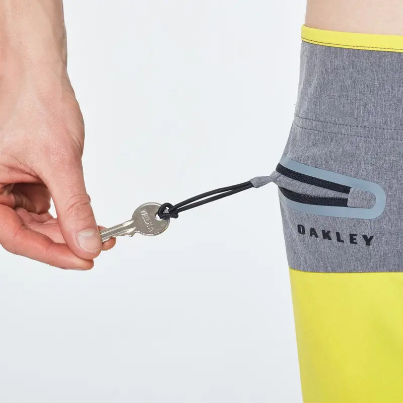 Oakley Block 20 Standard Ozaki Fog Grey Men Short - 28 / Fog Grey 2