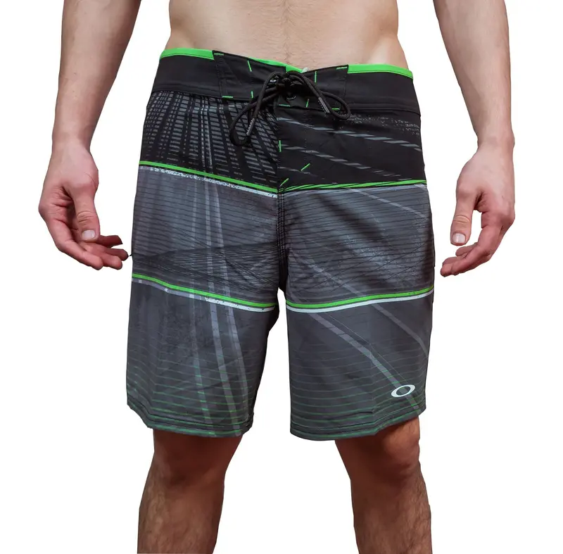 Oakley Geometric Print Men 18" Surf Boardshort 1