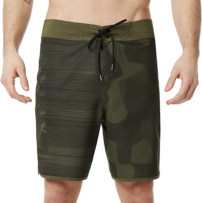 Oakley Utah Camo Mash 19 Men Surf Boardshort - Dark Brush / 33 1