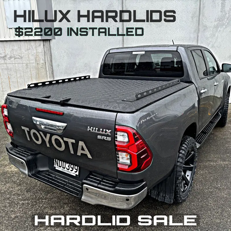 Toyota Hilux Tomahawk Aluminium Hardlid 1